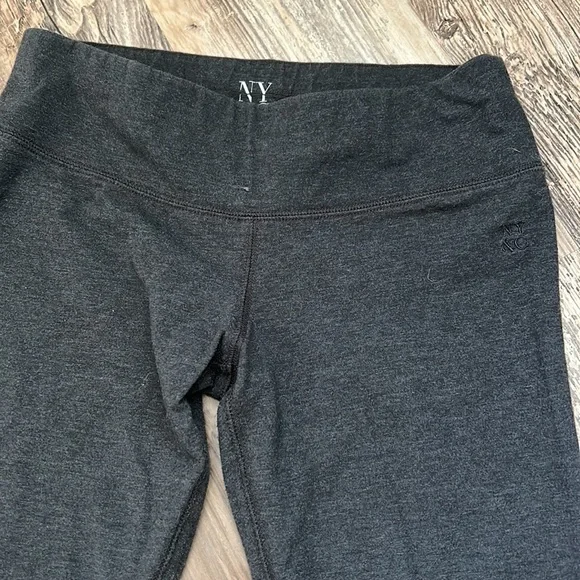 New York & Company Gray leggings - Picture 4 of 5